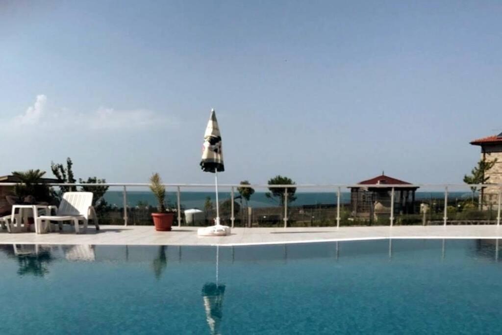 Seaview Dreamy Apartment With A Pool And Garden Синеморець Екстер'єр фото