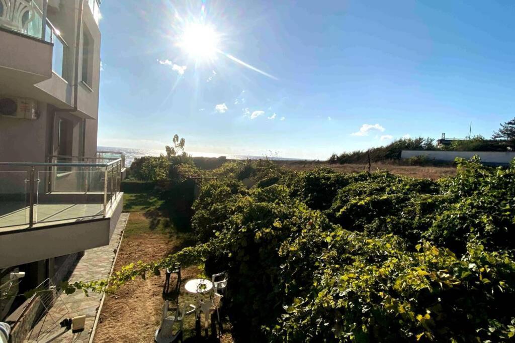 Seaview Dreamy Apartment With A Pool And Garden Синеморець Екстер'єр фото