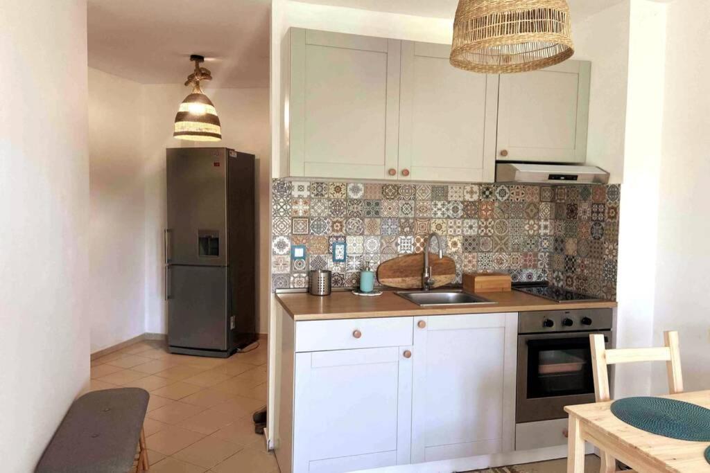 Seaview Dreamy Apartment With A Pool And Garden Синеморець Екстер'єр фото